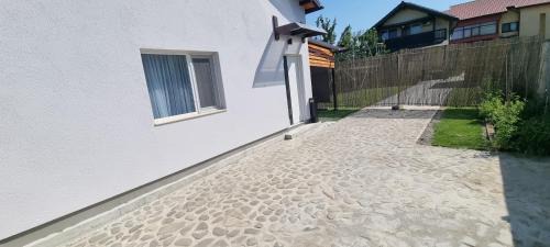 Pantelimon Haus | Căsuța intimă