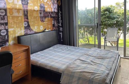 Bundoora Haus | c 交通便利民宿旅店Queen room near business district