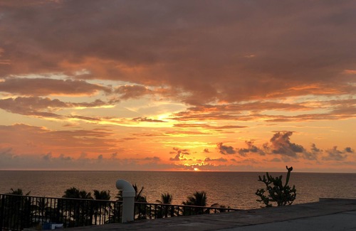Williams Town Eigentumswohnung | C. B. 1503 - Freeport Bahamas Freeport Port Lucaya Tropical Paradise!