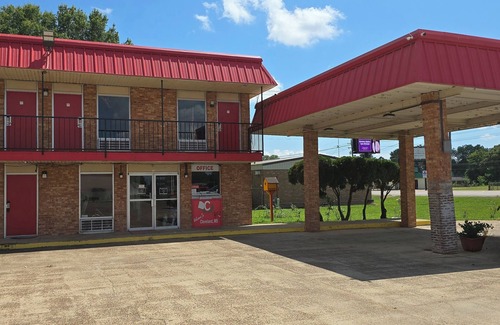 Cleveland Hotel | c towninn and suites