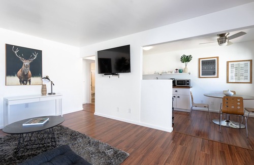 Desert Hot Springs Wohnung | Chez 2- Spotless Designer Apartment mit Zugang zum Pool in der Nähe