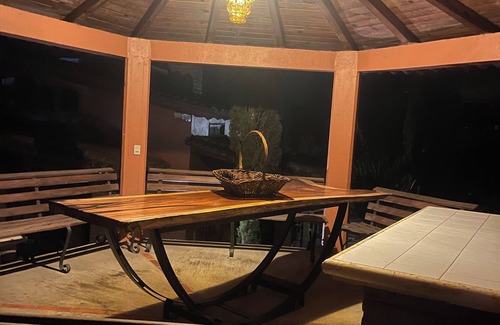 Mazamitla Kabine | Cabaña 100% de Lujo con Hermosos y Amplios Jardines