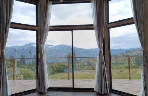 Macheta Skihütte | Cabaña al aire libre en Macheta Cundinamarca - Tiny House - Glamping Caelum