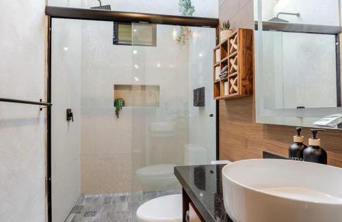 Mazamitla Skihütte | Cabaña de lujo 2 habitaciones con Jacuzzi Dentro del Bosque a 10 min del Pueblo