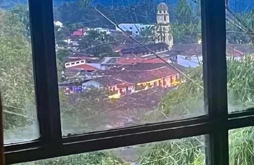 Salento Haus | CABAÑA EN BAMBU CON ESPECTACULAR VISTA A SALENTO