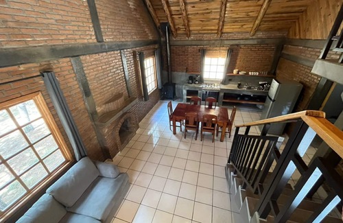 Pueblo Nuevo Kabine | Cabaña Familiar en el Bosque Parque La Pirámide