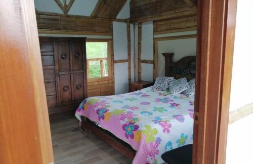 Anolaima Haus | Cabaña independiente en Granja Agroecologica