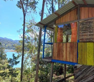 Gachala Sonstige | CABAÑA REFUGIO Rodeada de naturaleza y espectacular vista al embalse del Guavio