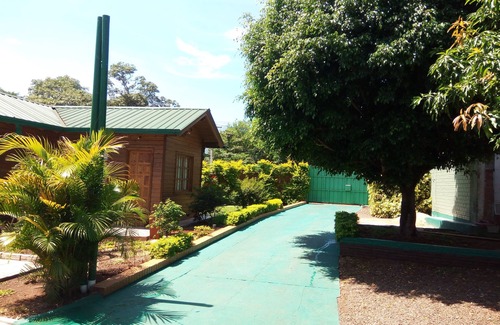 Puerto Iguazu Kabine | Cabañas Araticu