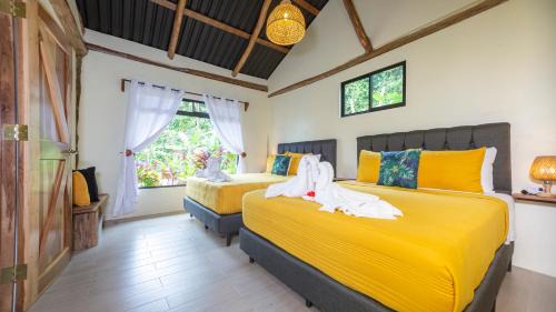 Penas Blancas Haus | Cabañas Caeli, El Toucan, Peaceful Rainforest Retreat with Stunning Views