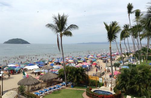 Rincon de Guayabitos Hotel | Cabañas del Capitan