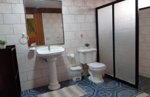 Hanga Roa Kabine | Cabañas & Hostal Tojika