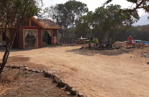 Hijuelas Hütte | Cabañas Ocoa
