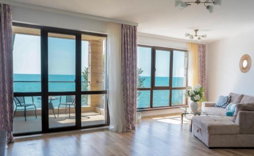 Primorski Wohnung | CABA Apartment