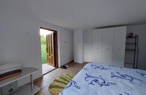 Banita Kabine | Cabană cu teren de tenis - parter