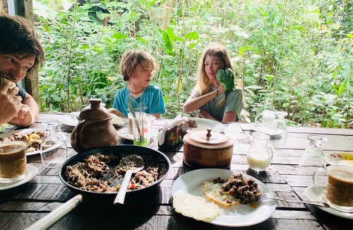 La Fortuna Kabine | Cabaña Refugio, located in the middle of nature.