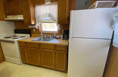 Warsaw Kabine | Cabin 12 - Reel and Trigger