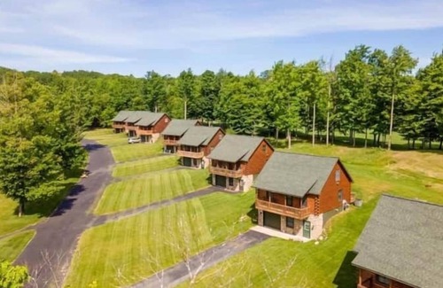 Gaylord Haus | Cabin 2327 - Quiet Log Cabin within Private Resort