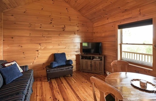 Purlear Kabine | Cabin #4 The Sky Retreat - Off the Blue Ridge Parkway