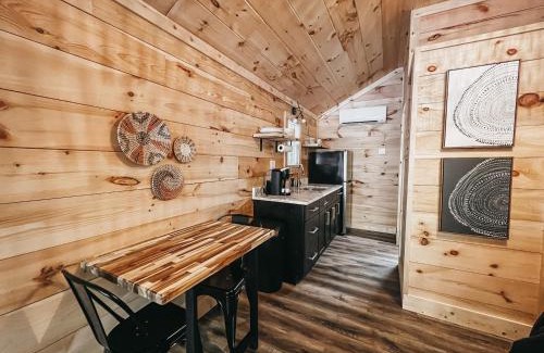 Hartwell Sonstige | Cabin #8 Studio With Kitchenette