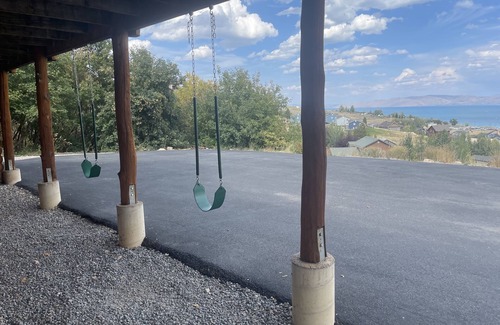 Harbor Village Haus | Cabin By the Lake at Bear Lake