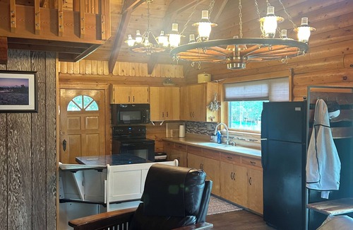 Star Valley Ranch Kabine | Cabin getaway 1-Hour from Jackson Hole, Golfing, Fishing, Palisades, Yellowstone