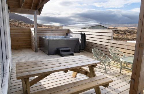 Borgarnes Haus | Cabin in Faukás, west part of Iceland - Birta Rentals