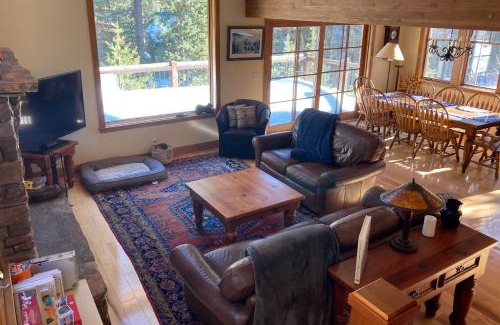 Serene Lakes Haus | Cabin in Soda Springs