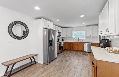 Campton Kabine | Cabin In The Stars - Hot Tub - Pet Friendly - Private - Minutes to RRG