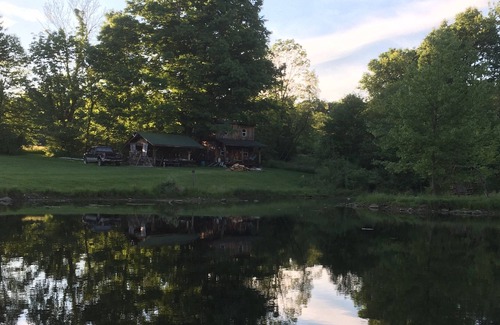 Guys Mills Kabine | Cabin in the Woods - off the grid with large pond nearby