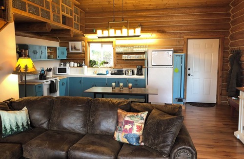 Sagle Kabine | Cabin in the woods, with lake view and hot tub
