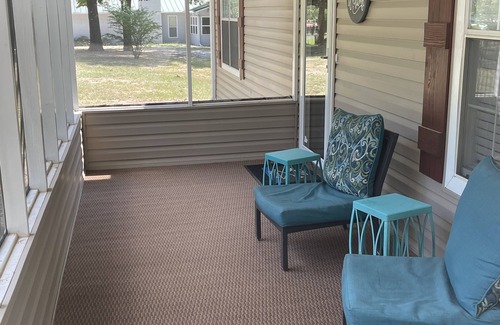 Oxford Haus | Cabin near boat ramp at Sardis Lake