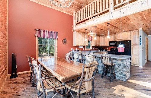 Harrison Kabine | Cabin near Leota Trails