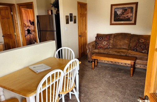 Zion National Park East Entrance Kabine | Kabine - großes Frühstück inklusive! Bleiben Sie in East Zion und besuchen Sie Bryce!