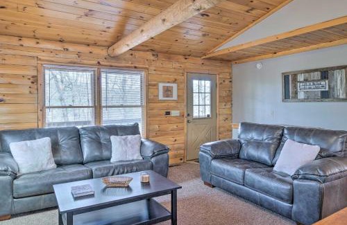 Shell Knob Haus | Cabin Retreat on Table Rock Lake with Fire Pit!