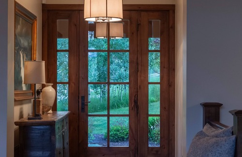 Hoback Junction Haus | Cabin with Club Access - Snake River Sporting Club