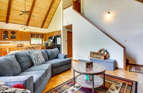 Howard Haus | Cabin with Deck about 3 Mi to Apple Valley Lake!