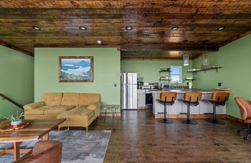 Tennga Kabine | Charming 2-bedroom cabin in peaceful Ocoee with amazing mountain views