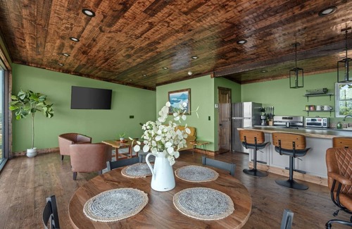 Tennga Kabine | Charming 2-bedroom cabin in peaceful Ocoee with amazing mountain views