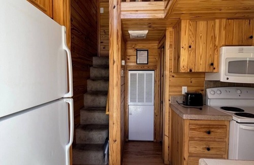 Mammoth Creek Kabine | Cabins by Panguitch Lake: Where Rustic Charm Meets Amazing Fishing!