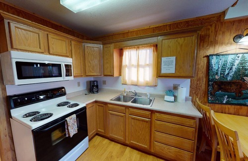 Logan Kabine | Cabins In Hocking - Retreat cabin #10