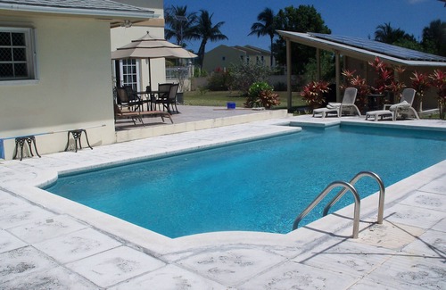 Westward Villas Subdivision Haus | Cable Beach 2 Schlafzimmer - ganz neu mit Pool