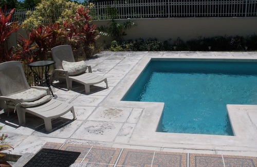 Westward Villas Subdivision Haus | Cable Beach 2 Schlafzimmer - ganz neu mit Pool