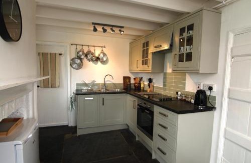 Cwrt Haus | Cae Mawr Borth and Ynyslas