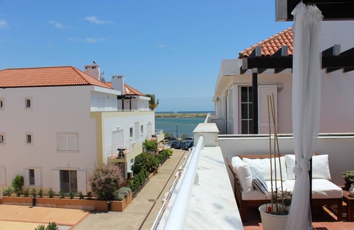 Conceicao e Cabanas de Tavira Wohnung | CAIA FORMOSA - Modern Duplex Apartment with Sea View & Free WI-FI