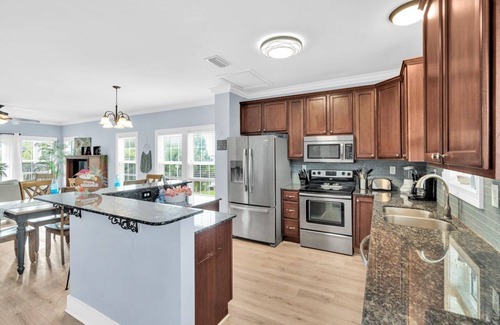 Vacherie Haus | Einzigartige Waterfront Resort Minuten von New Orleans! Nähe Plantations!