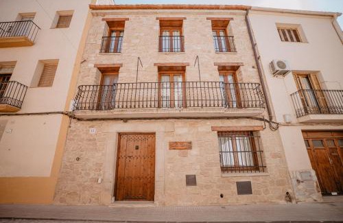 Bot Haus | Cal Tomas, Ecoturisme Terra Alta