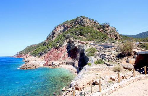 Estellencs Haus | Cala Estellencs Beach House by Slow Villas