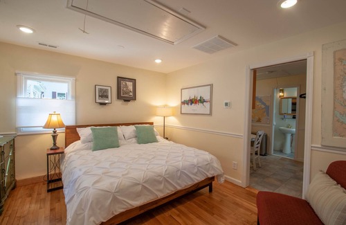 Wardour Haus | Calico Cottage Guest House