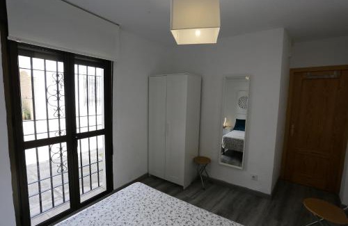 San Basilio Wohnung | Calle San Basilio - Patios. Aparcamiento gratis